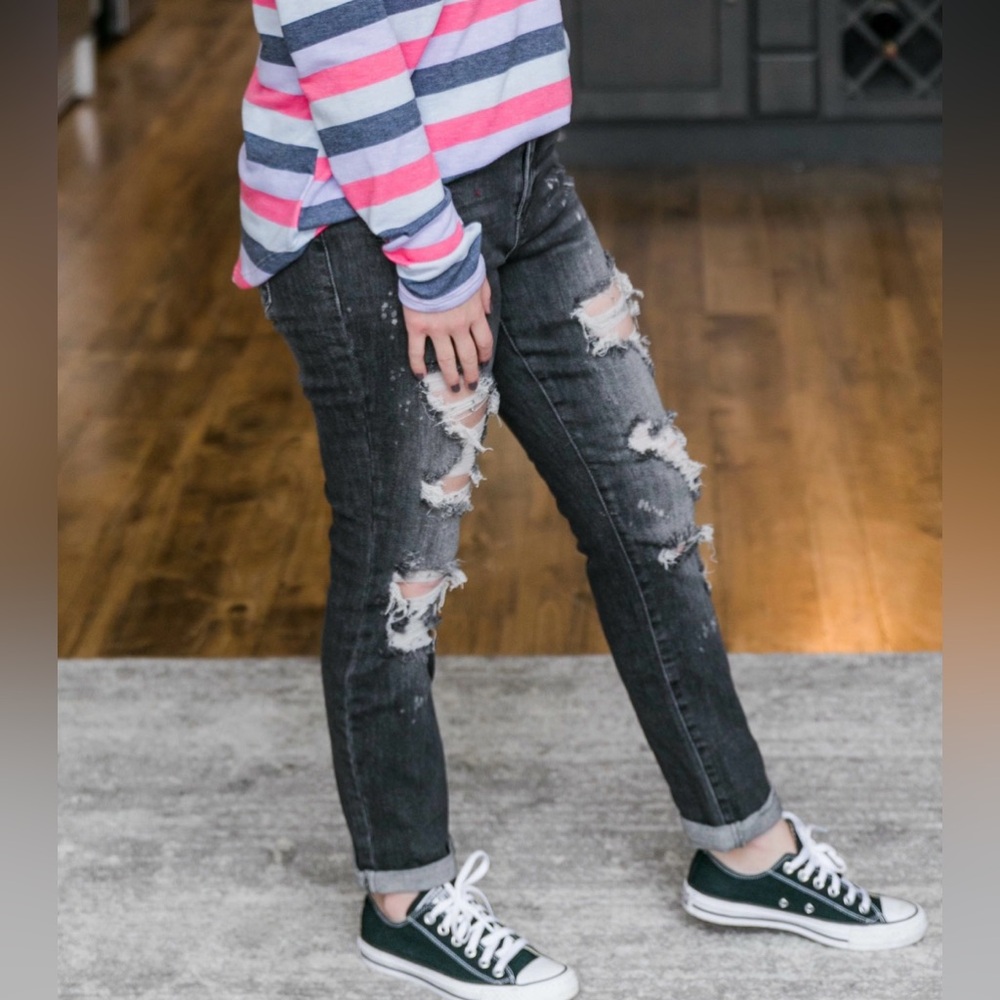 Judy Blue Bleach Splash Boyfriend Jeans In Gray- Size 13/31 - Picture 4 of 5